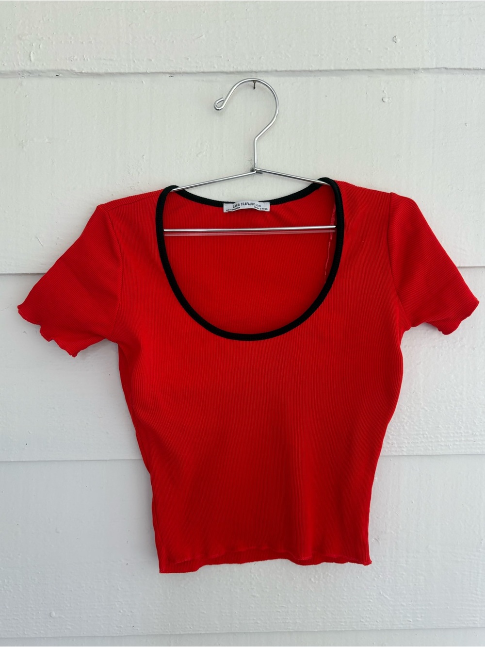 Zara Trafaluc Red Ribbed Crop Top Women’s Small Black Trim Lettuce Hem Y2K